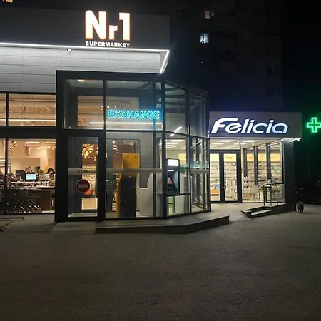 Hi-tech Aparts Apartment